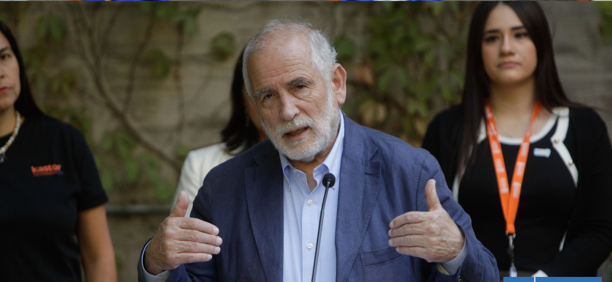 Montes anuncia cumplimiento de meta del Plan de Emergencia Habitacional: 260 mil viviendas entregadas