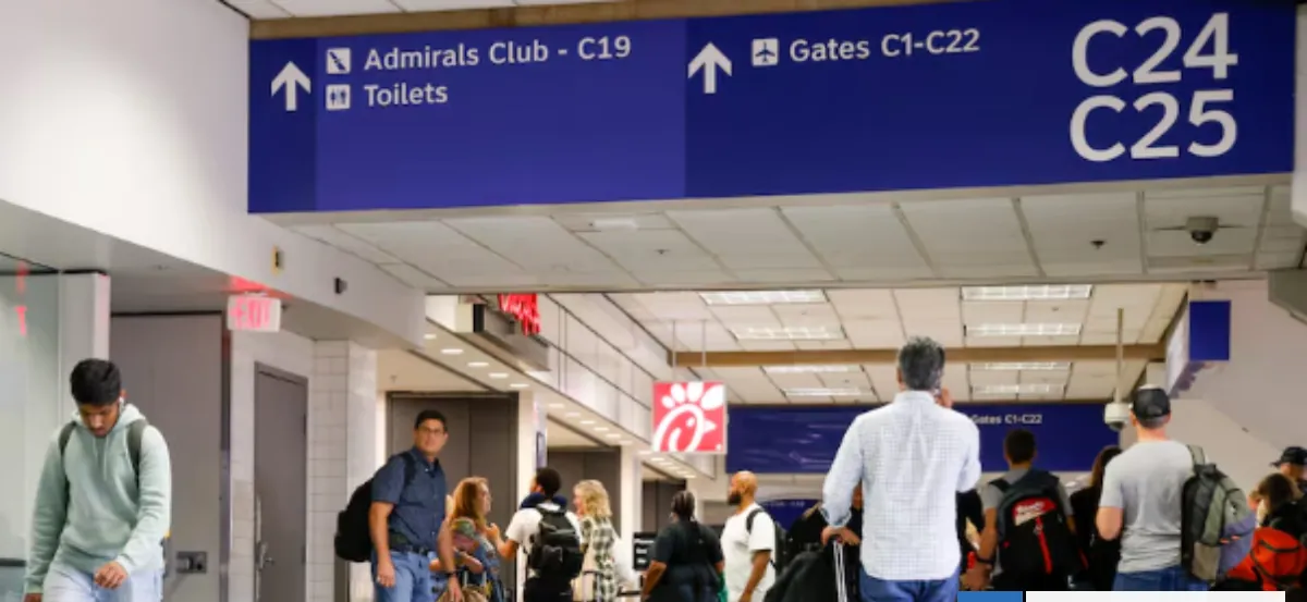 EE.UU. desplegará desde este lunes agentes del ICE en los aeropuertos