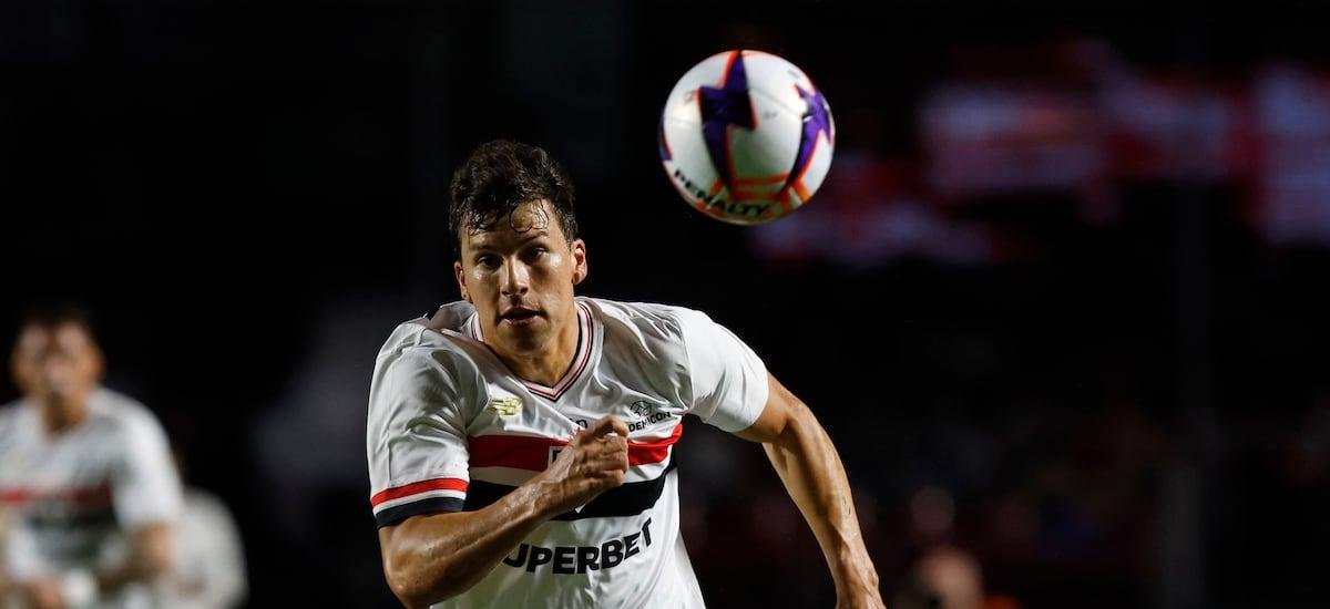 Con una cláusula millonaria: el resurgir de Gonzalo Tapia en Sao Paulo que tiene atenta a la UC