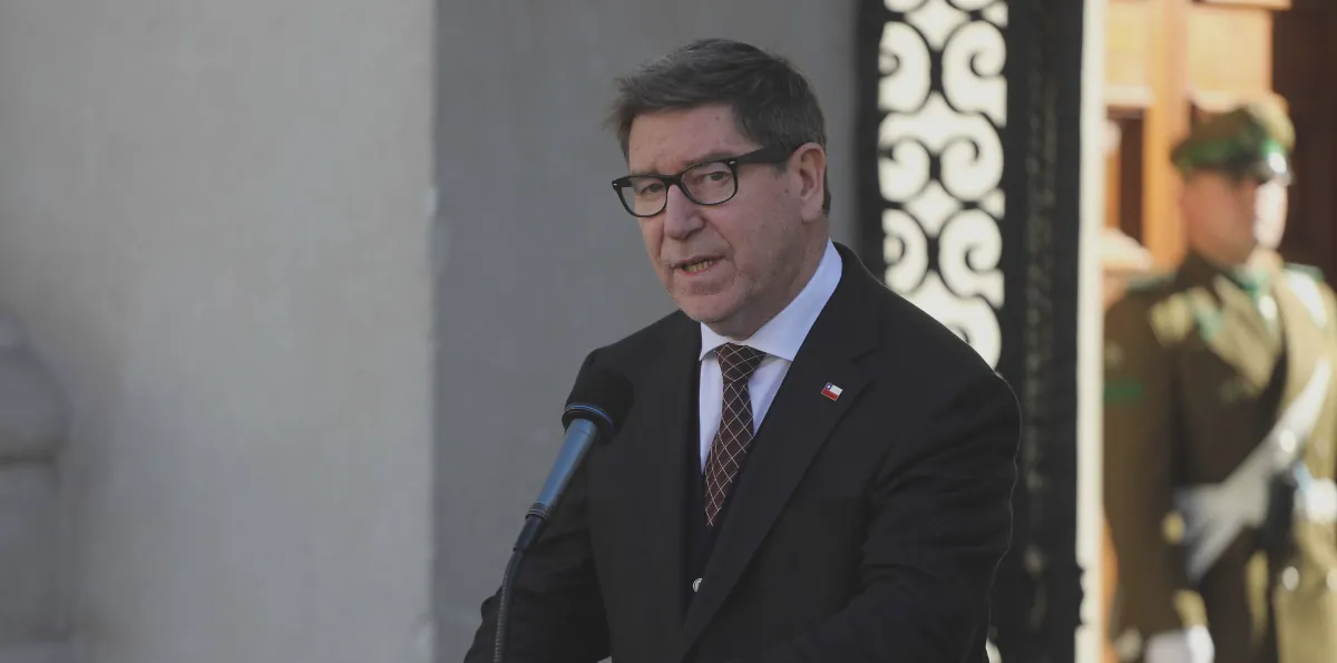 “Incompetencias de comunistas”: Daniel Mas se enfrenta al PC por proyecto de contrato por horas