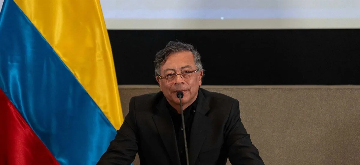 Petro dice que la CIA tiene “datos reales” sobre un plan para atentar contra el candidato oficialista Iván Cepeda - La Tercera