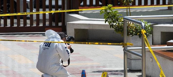 Dispararon carabineros y gendarmes: Cómo fue abatido el atacante de la Corte de Arica