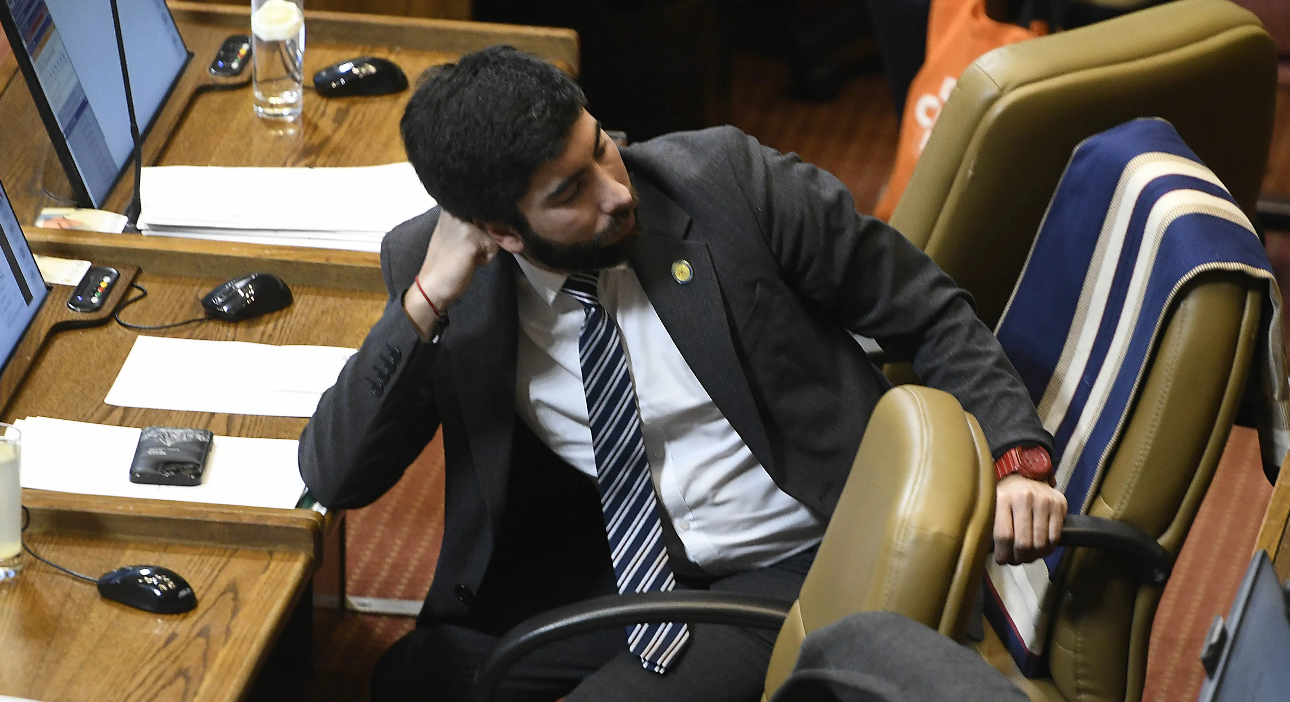 DC evalúa expulsar a Felipe Camaño por voto a favor de Jorge Alessandri: Héctor Barría advierte que es una “posibilidad”