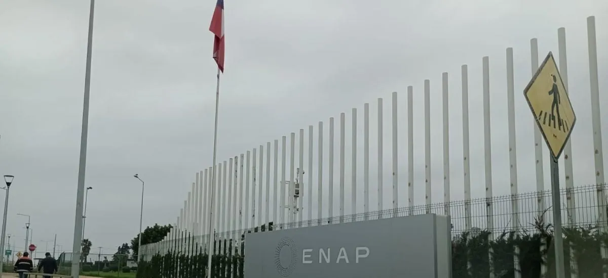 Bonos de hasta $5 millones a funcionarios de ENAP desataron críticas de diputados