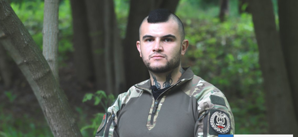 Ex Carabinero chileno se unió al ejército de Ucrania para la guerra: "Vi sufrimiento, niños muriendo"