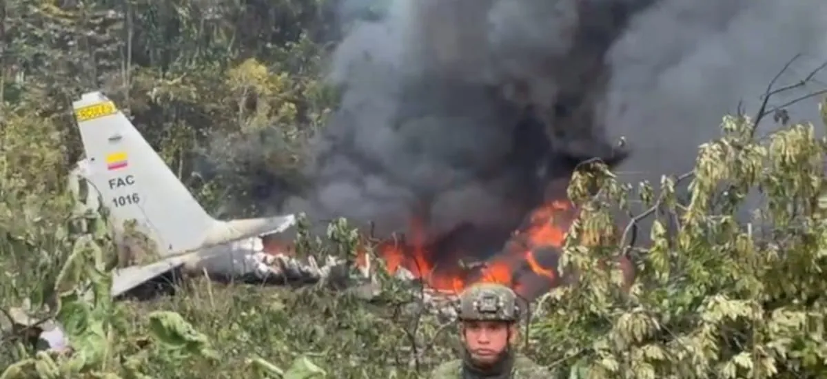 Tragedia aérea en Colombia: ascienden a 66 los muertos en el accidente del avión militar estrellado