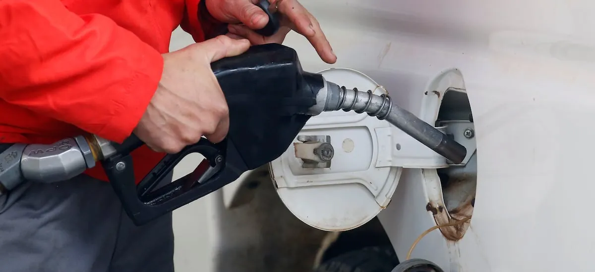 Bencina en Línea: cómo usar el buscador que indica las estaciones con precios más bajos