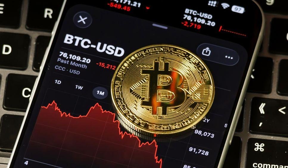 ¿Tambalea el “oro digital”? Qué hay detrás de la caída del Bitcoin