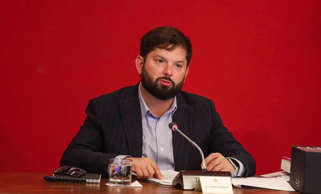 En medio de quiebre: Boric acusa a Kast de “empañar” traspaso pero se abre a “superar el episodio” y seguir conversaciones
