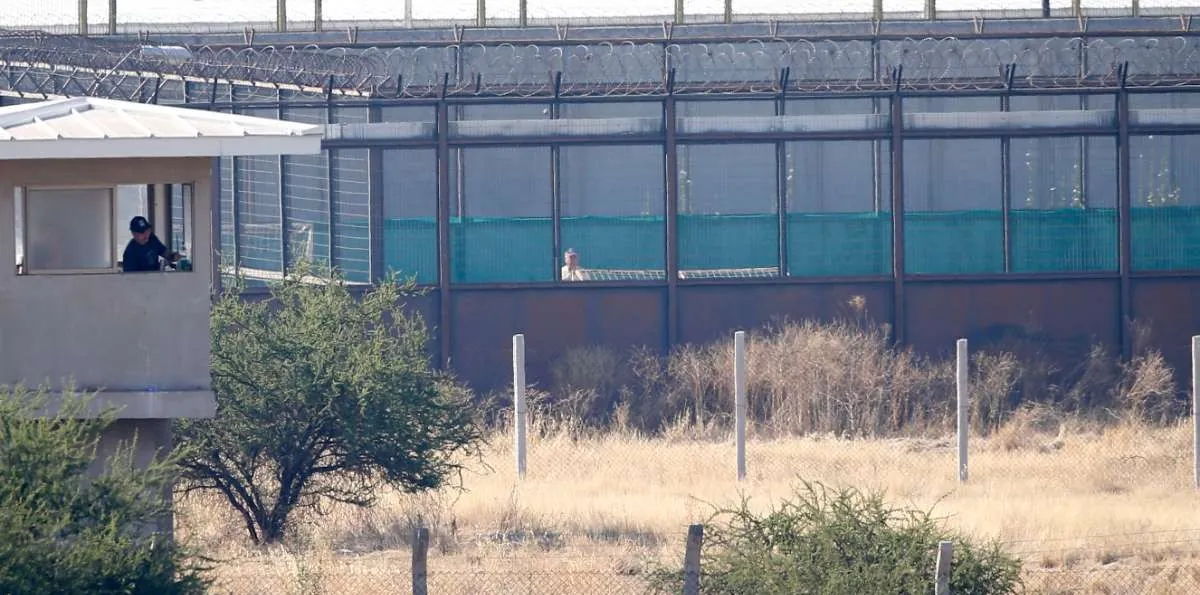 Gendarmería traslada a 32 condenados por violaciones a los DD.HH. de vuelta a Punta Peuco