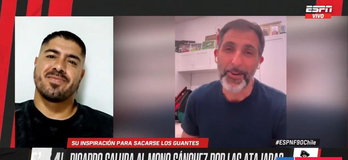 Ricardo saludó a ’Mono’ Sánchez por las atajadas sin guantes en la final de la Supercopa ante la UC