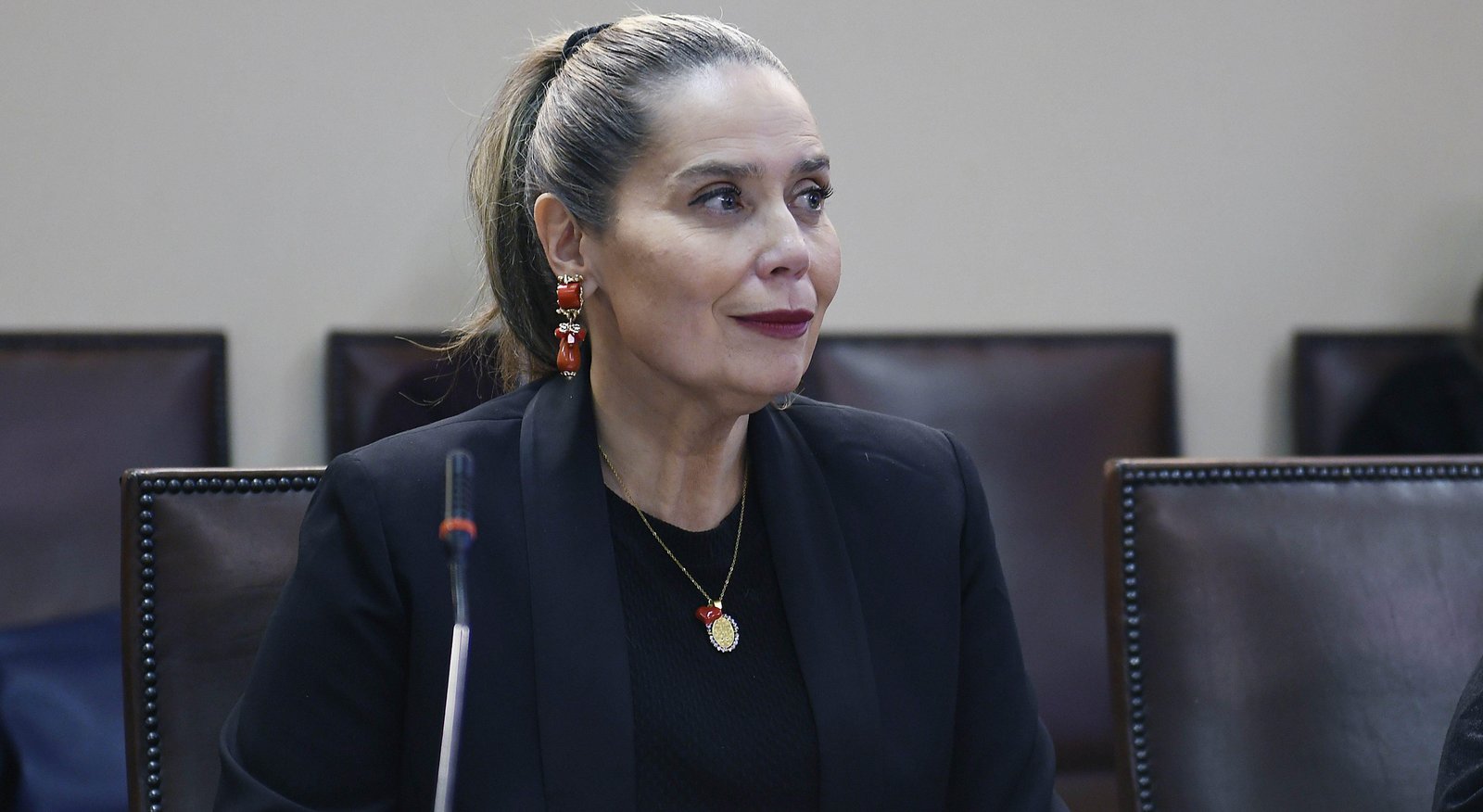 “Falta de humanidad” y “ausencia de protocolos”: Alcaldesa de Quilpué cuestiona gestión del megaincendio tras informe de Contraloría
