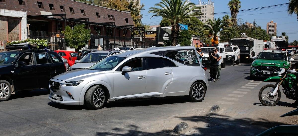Durán defiende protocolos ante funerales de riesgo y afirma que disturbios en velorio de hincha en Pudahuel fueron “excepcionales”