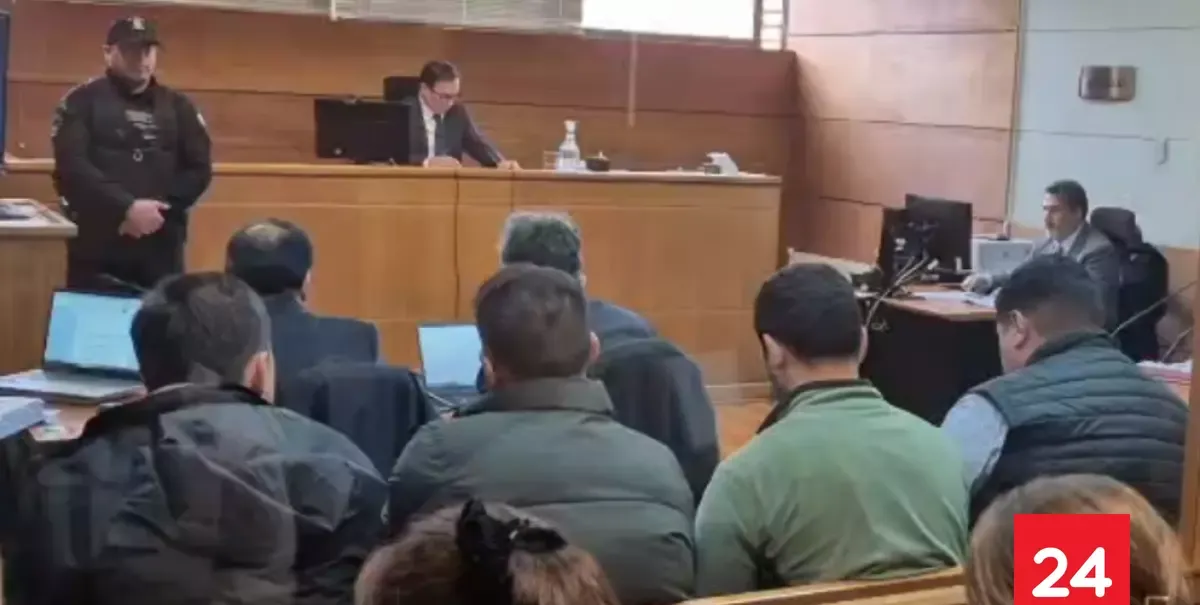 Prisión preventiva para 4 carabineros por falsos allanamientos: traficante declaró que robaban especies pero no la droga