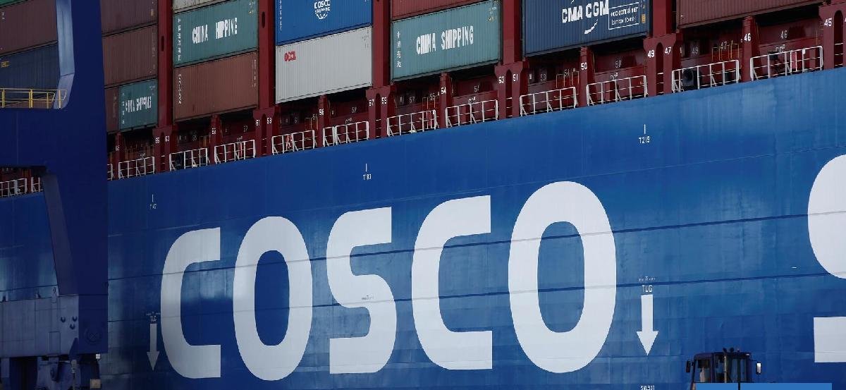 Grandes navieras del Asia-Pacífico ajustan o cancelan rutas por el estrecho de Ormuz ante escalada