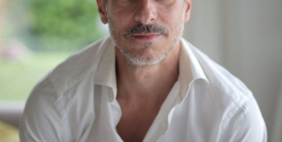 Cómo conseguir un "sugar daddy" gay: aplicaciones y sitios