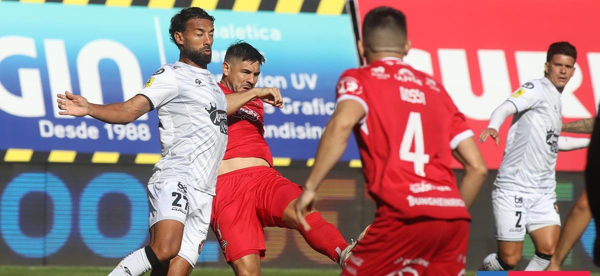 Ñublense y Deportes Limache empatan 1-1 en Chillán y reparten puntos en la Liga de Primera 2026