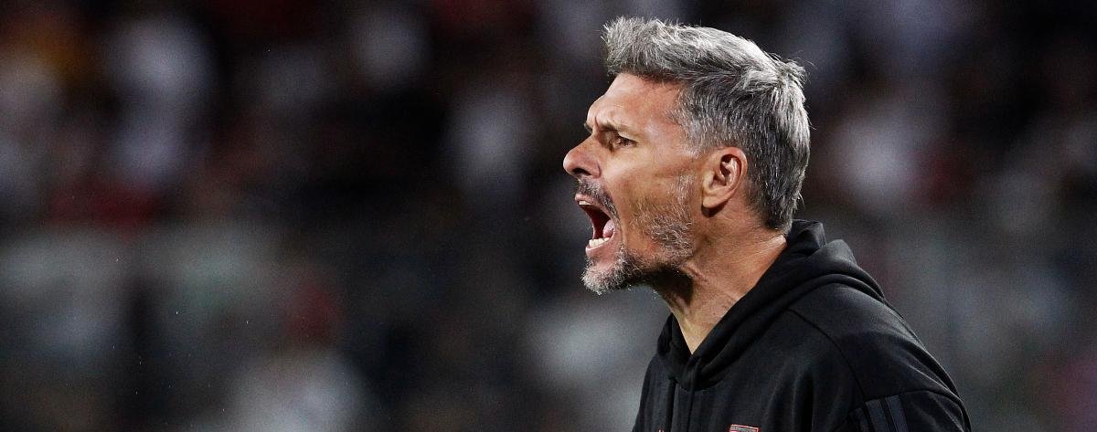 El motivo de Fernando Ortiz para faltar a conferencia de Superclásico: ayudante explicó ausencia de DT