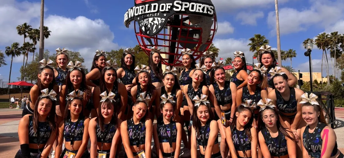 De Peñalolén al mundo: así es el equipo que representará a Chile en mundial juvenil de cheerleading en Estados Unidos