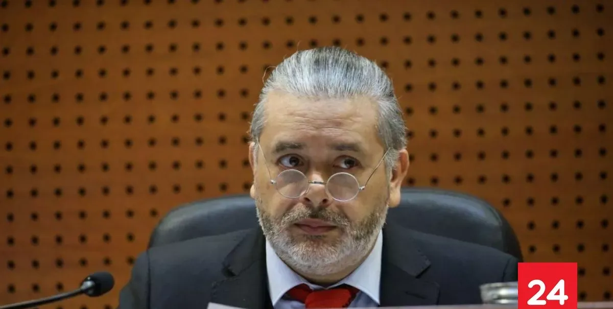 Corte de Santiago absuelve a juez Daniel Urrutia por viajes al extranjero durante licencias médicas