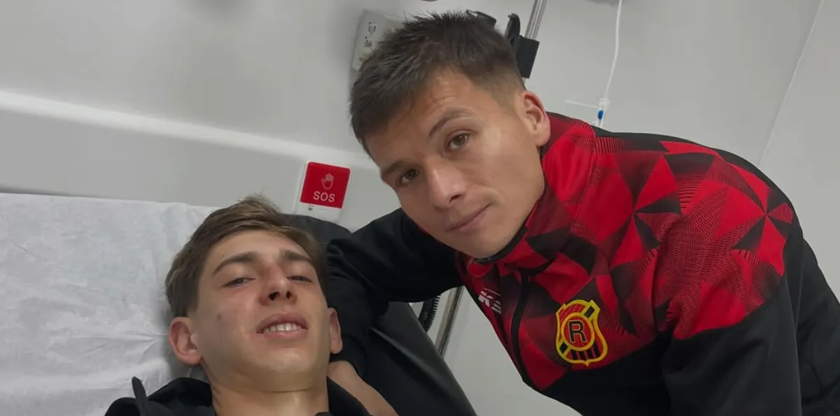 "Tu papá me va a matar": Jugador de Rangers se desahogó tras patada en el rostro a un rival