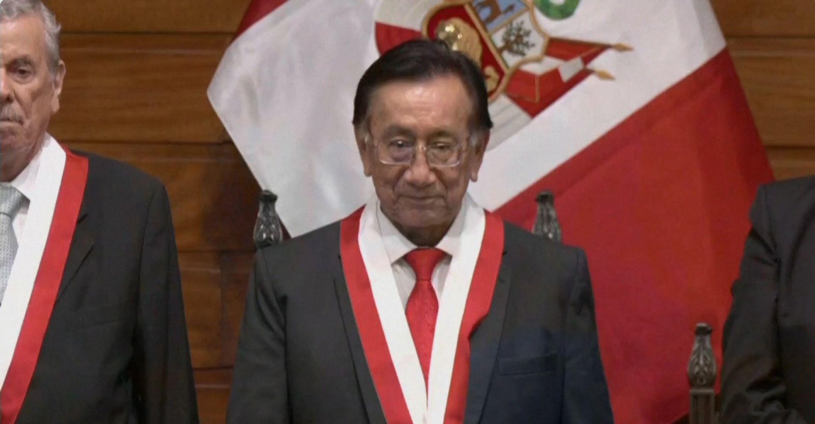 El nuevo presidente de Perú, José María Balcázar, descarta indultar a Pedro Castillo o a otros procesados o condenados