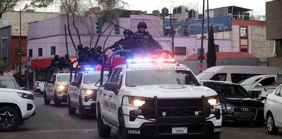 La violencia recorre México tras la muerte de El Mencho en operativo con ayuda de EE.UU.