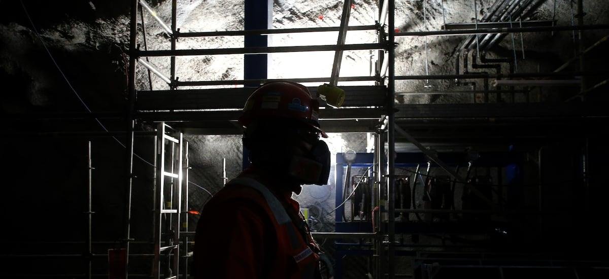 Derrumbe en El Teniente: Fiscalía avanza en indagación contra cúpula de Codelco y PDI allana domicilios de exejecutivos