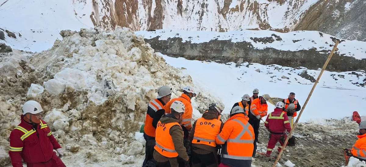 Tragedia en El Teniente: hallan muertos a dos trabajadores tras alud y sindicato pide indagar por qué efectuaban labores en zona crítica