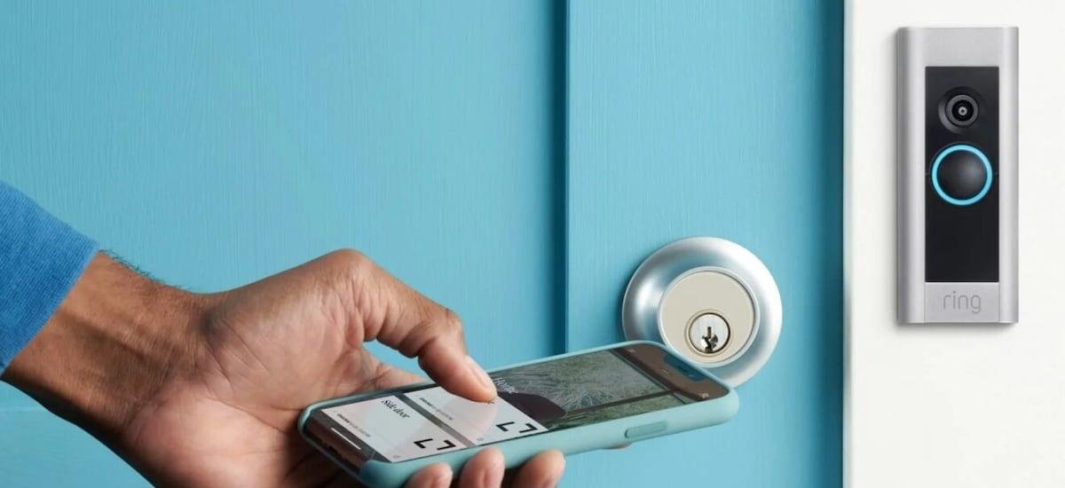 Qué es Ring, la empresa de seguridad de Amazon que causó polémica por su comercial en el Super Bowl