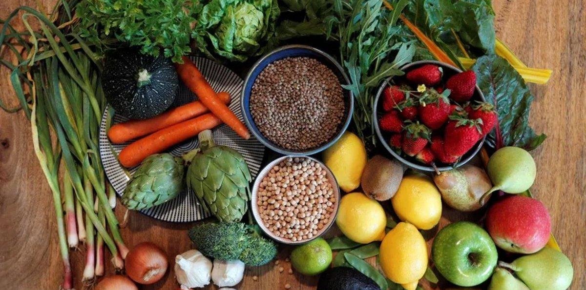 Seguir una dieta saludable a los 45 permite ganar hasta tres años de vida