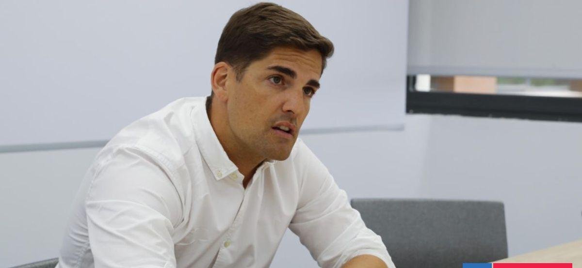 Acusan que ex DT de Ignacio Saavedra en Rusia usaba ChatGPT para dirigir: técnico español se defiende