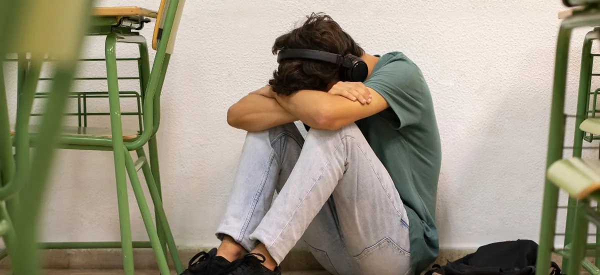 Multas millonarias a padres por bullying escolar de sus hijos: así sería el proyecto