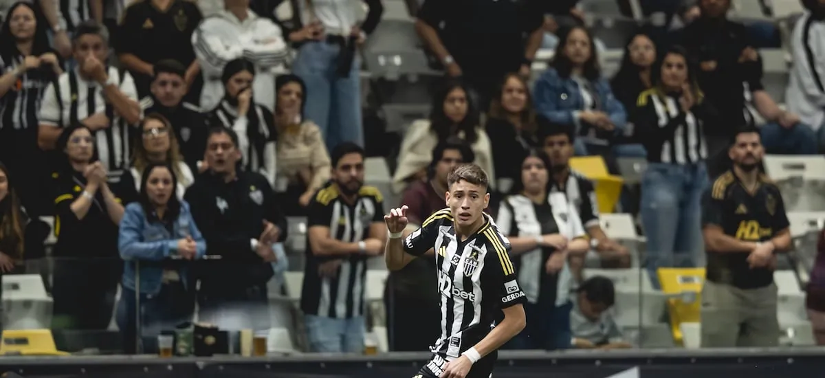 Menos plazo y sin opción de compra: Atlético Mineiro acota el préstamo de Iván Román a Colo Colo