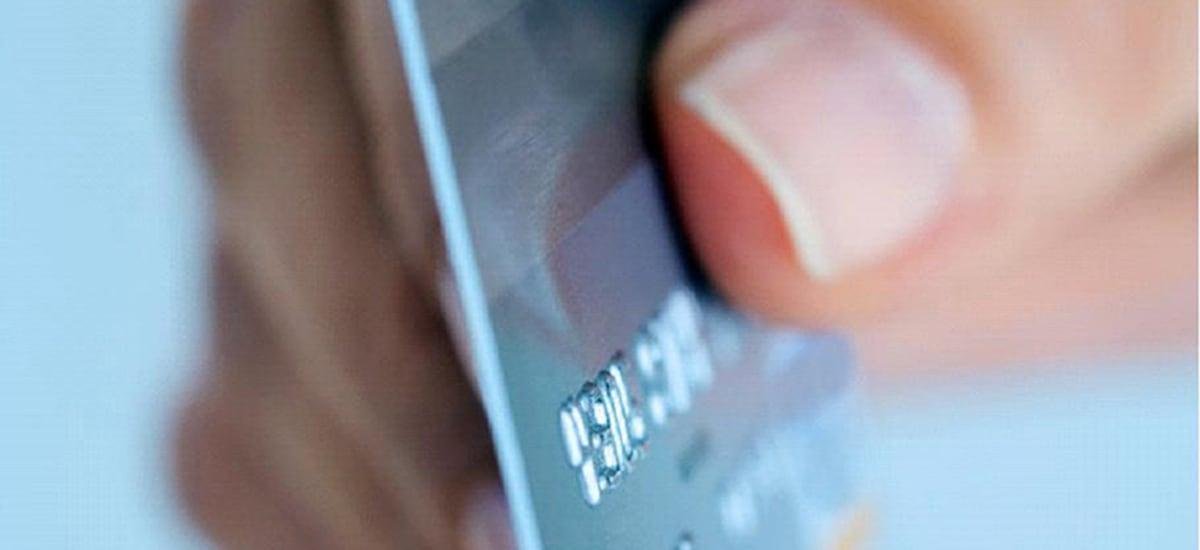 Procesan a chileno extraditado a Estados Unidos por tráfico de claves de tarjetas de crédito