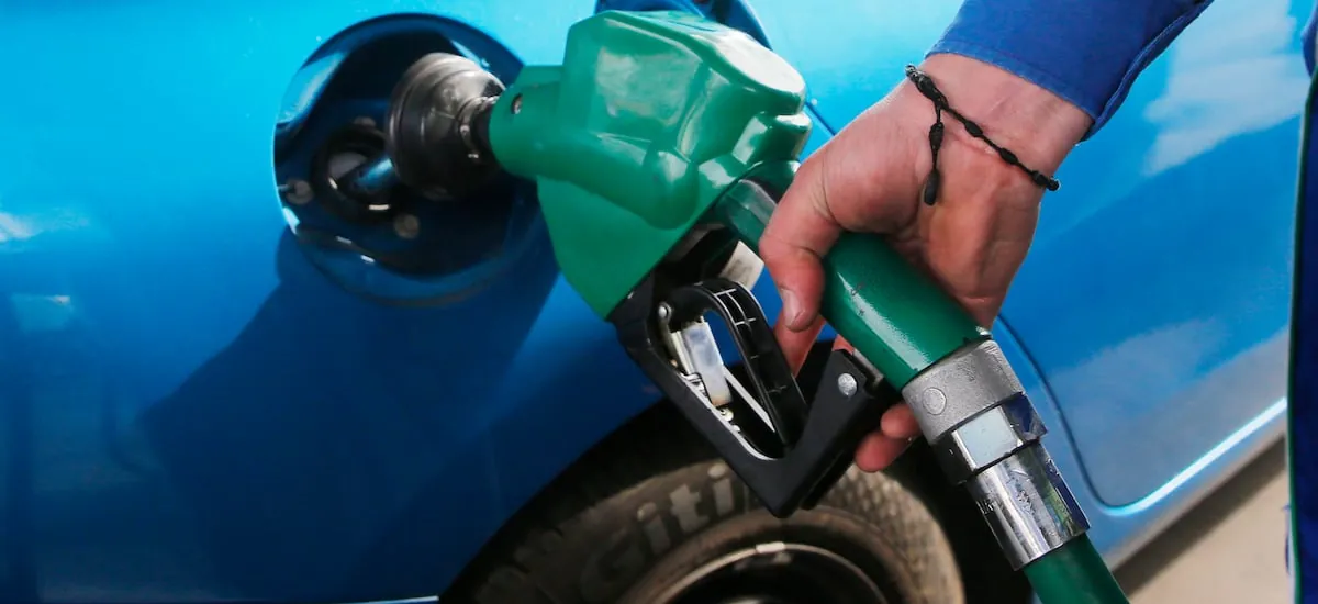 Enap publica informe de precios ante histórica alza de los combustibles: ¿Cuánto sube la bencina?