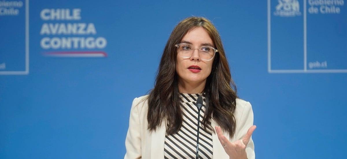 Tras cuestionamientos de Kast y Hurtado: Vallejo reitera defensa a candidatura de Bachelet a la ONU como “política de Estado”