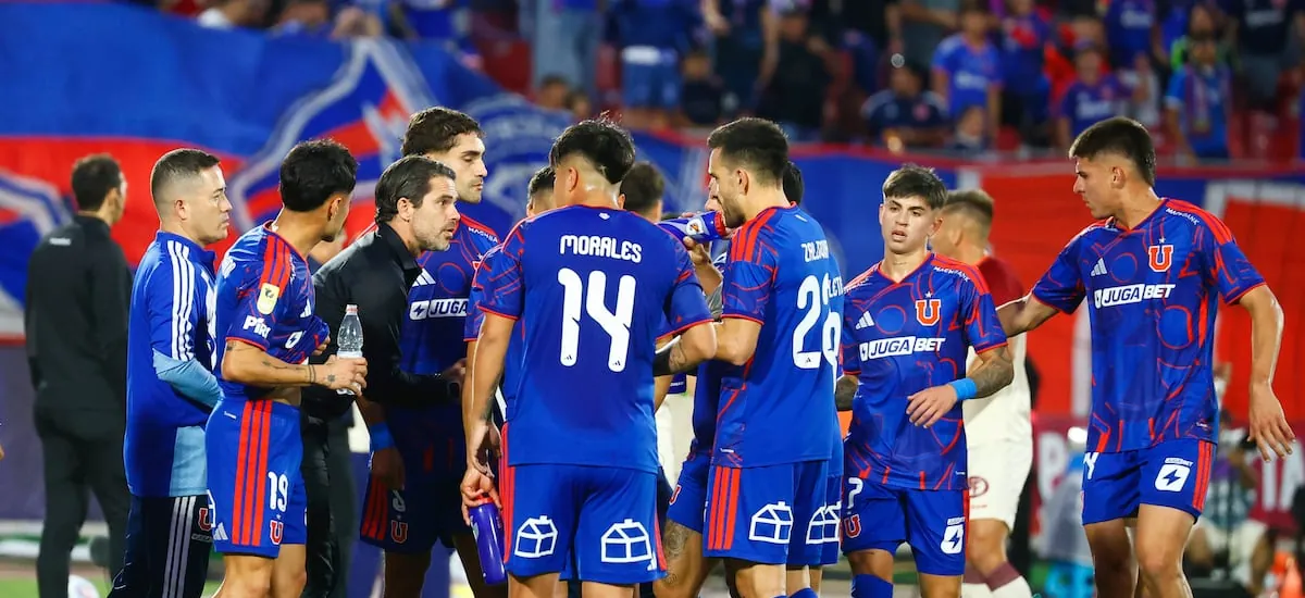 De cara al clásico con la UC: Gago recupera a Vargas y Aránguiz, pero corta a varios extranjeros en la citación de la U