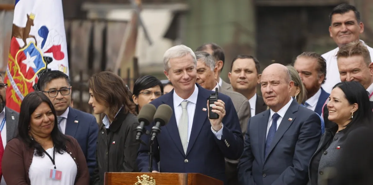 Presidente Kast y fallecimiento de carabinero baleado: “Se muere una parte de Chile”