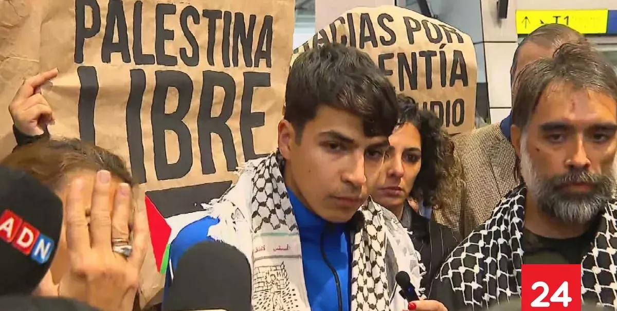 Llegan a Chile activistas detenidos en flotilla a Gaza: denuncian torturas y critican a Cancillería