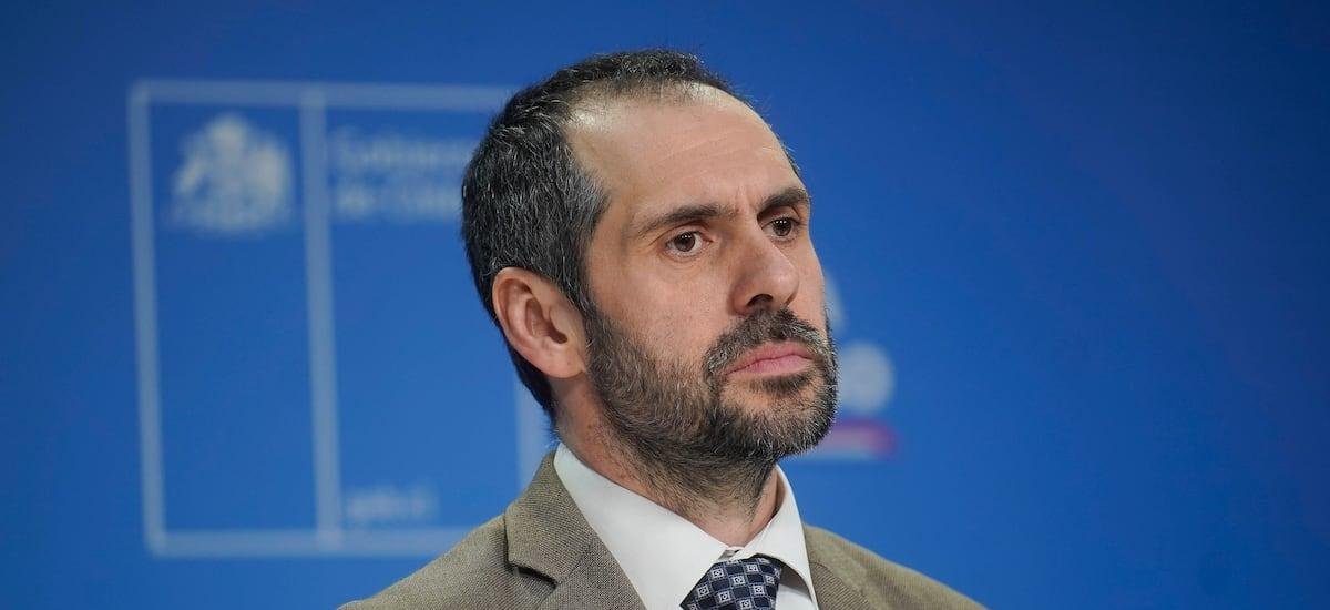 Ministro Grau celebra Imacec de diciembre y defiende las cifras fiscales tras críticas de Quiroz