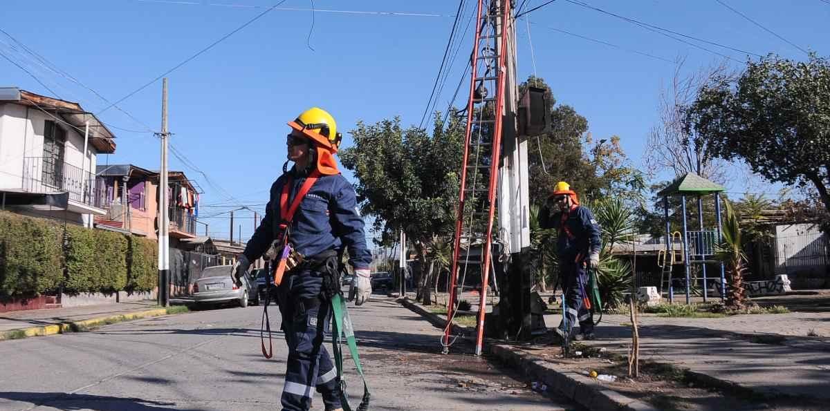 Enel anuncia cortes de luz en siete comunas para este martes 3 de marzo