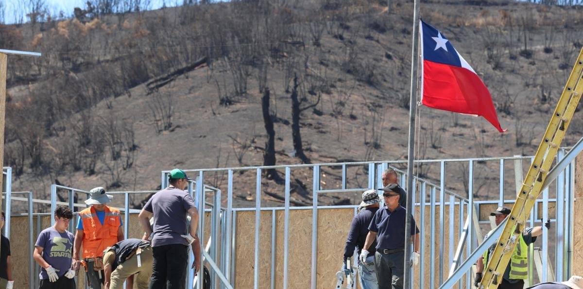 Gobernador (s) del Biobío acusó "insuficiente" gestión del Ejecutivo tras incendios