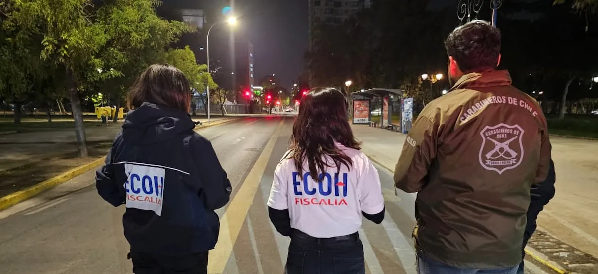 Repartidor de delivery es baleado por desconocidos en el Parque Almagro de Santiago