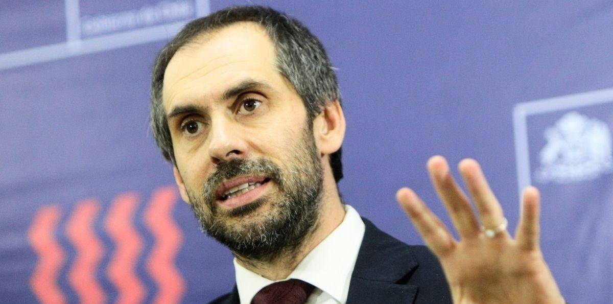 Grau confirma déficit estructural mayor al pronosticado y por tercer año no se cumple meta fiscal