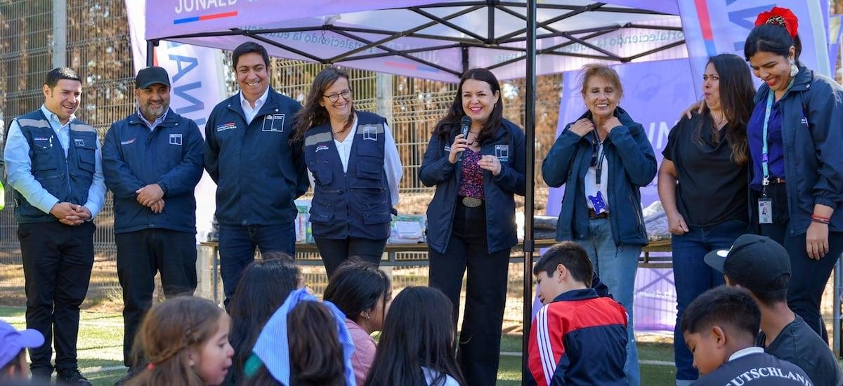 A semanas del inicio del año escolar: el despliegue de Junaeb en las zonas afectadas por incendios en Ñuble y Biobío
