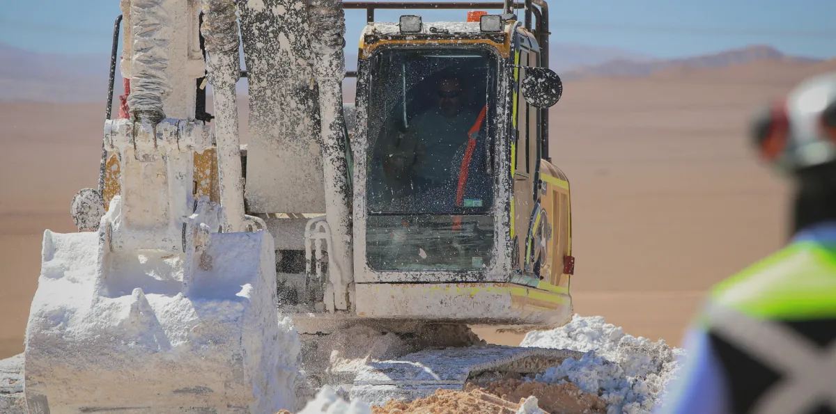 FNE aprueba alianza entre Enami y Rio Tinto para explotar litio en salares de Atacama