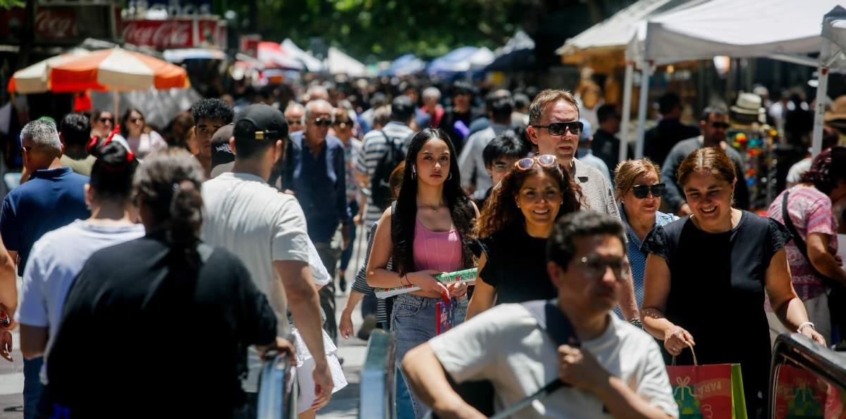 Desempleo aumentó en el país y en la RM: las preocupantes cifras que reveló el INE sobre el trimestre noviembre-enero