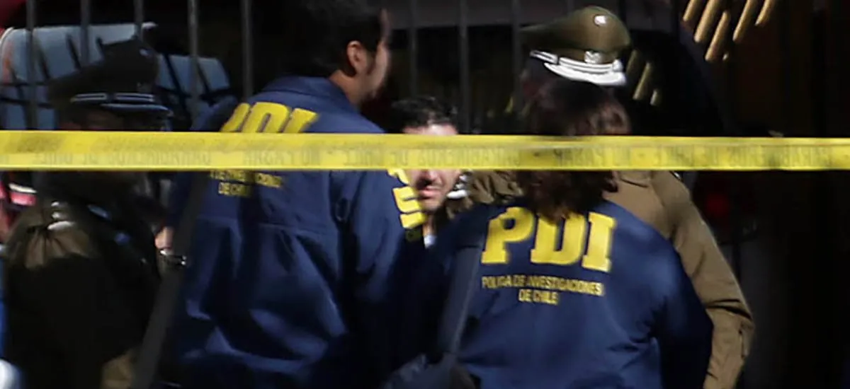 Violento extranjero redujo y arrojó al suelo a PDI: policía se defendió de asalto y delincuente murió horas más tarde