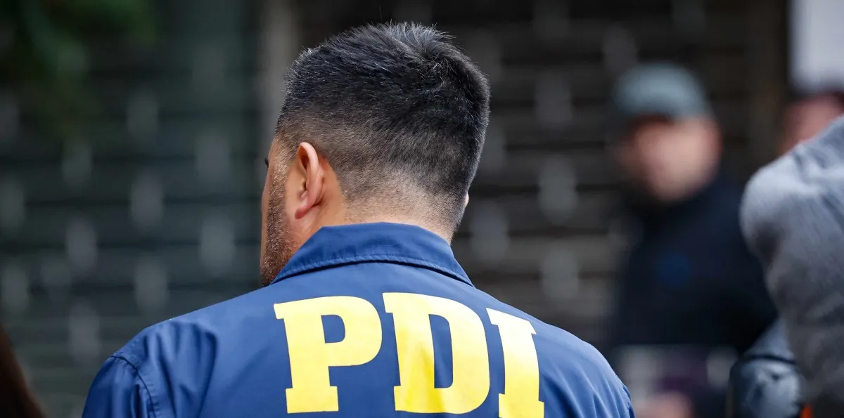 Detective PDI frustra asalto en servicentro: un delincuente murió tras balacera